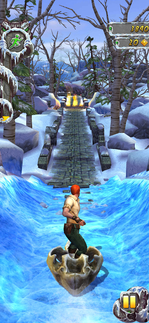 Temple Run 2 main menu with options to start a run and pick a character