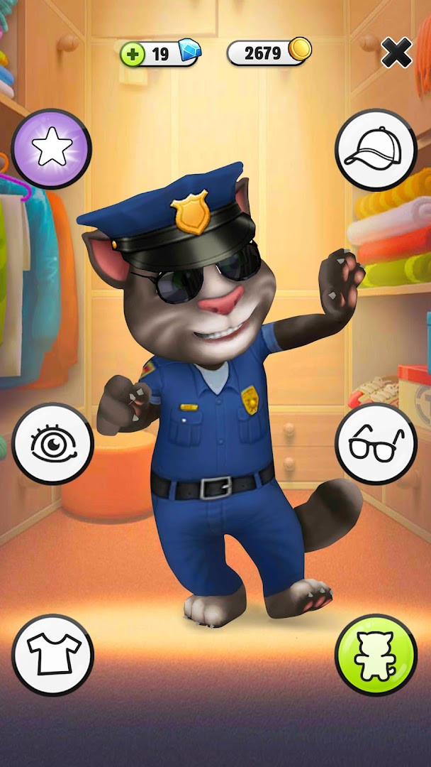 Furnishing and decorating Talking Tom's home with collected items